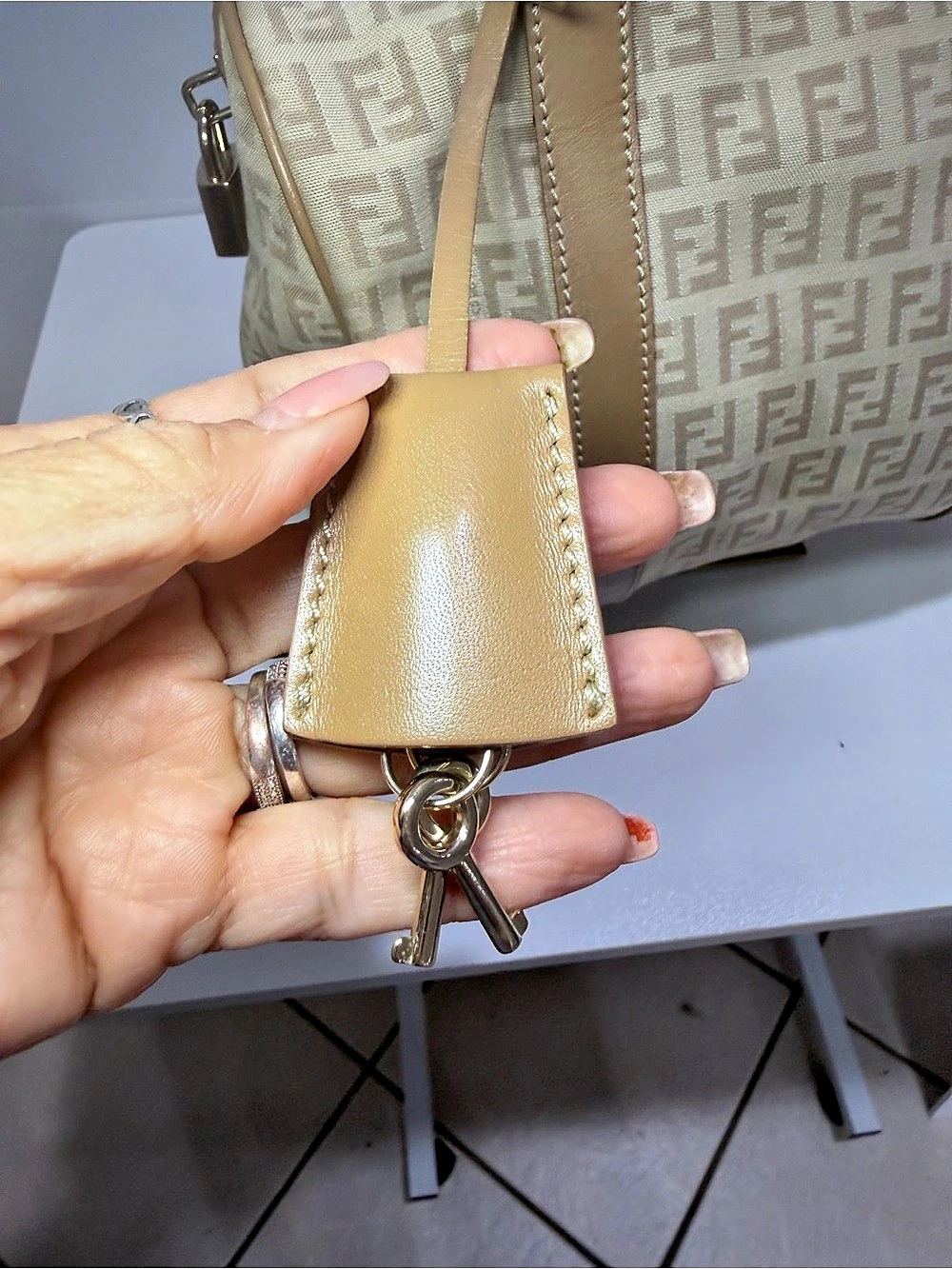 Vintage Fendi Zucchino FF Monogram Boston Bag Beige Tan Canvas Leather - Picture 8 of 12